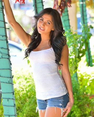 Ariane Public Nudity